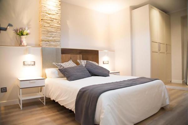 Apartamenticos Studio 39 Zaragoza Bagian luar foto